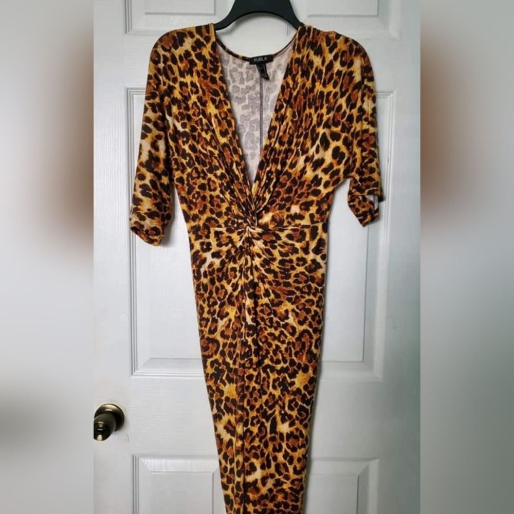 Publik Trendy Leopard print Stretch dress knotted V-Neck w/Front Slit